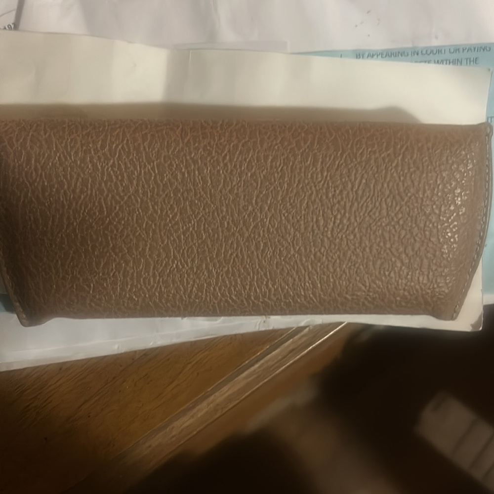 Used - Picture 2 of 2